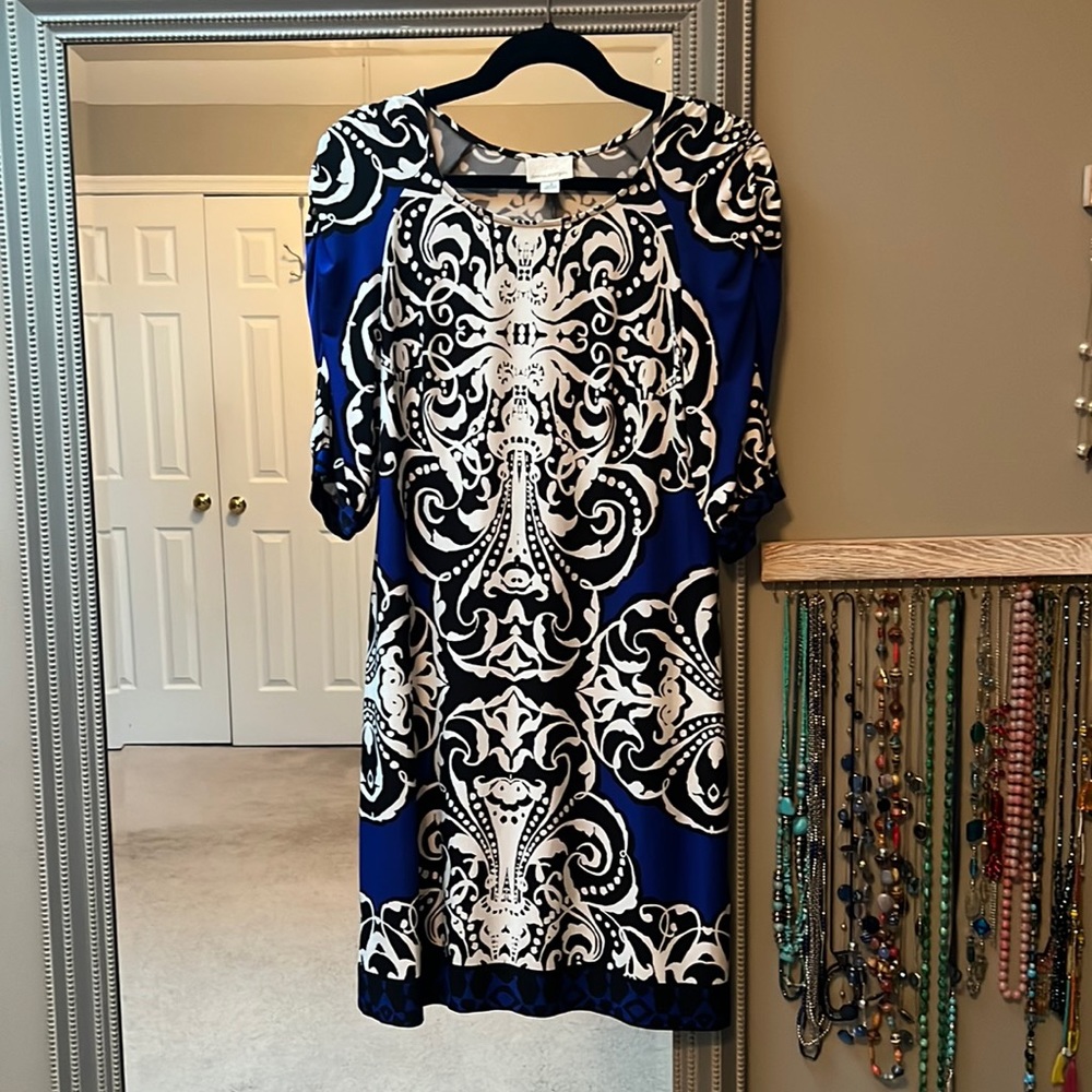 Donna Morgan size 6